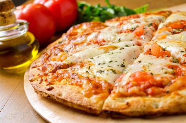 Domácí pizza bez pečení recept