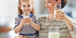 Je pití mléka zdravé nebo nám naopak může škodit?